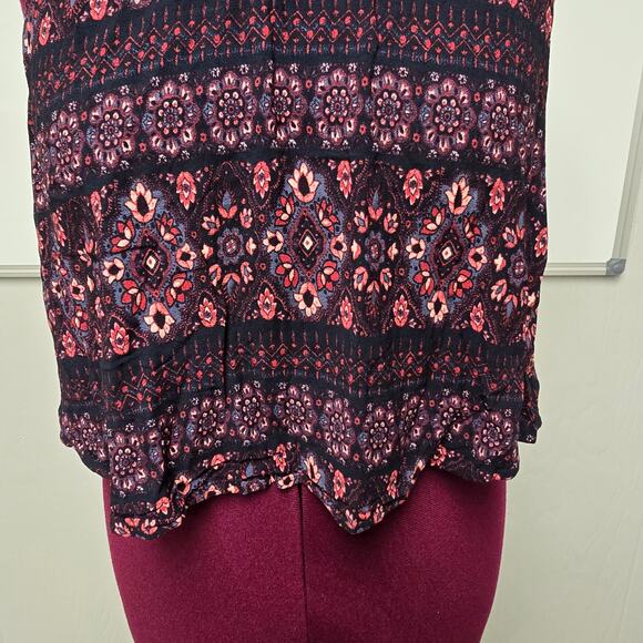 Women's Hollister Red & Blue Paisley Boho Flowy Cropped Tank Top | Size Small - Picture 5 of 9